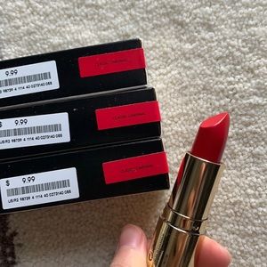 H&M Cream Lipstick - Classic Cardinal